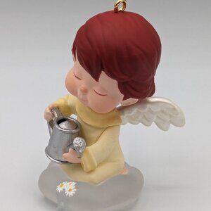 Hallmark Keepsake Daisy 1997, 10th in the Mary's Angels Series, Vintage Ornament